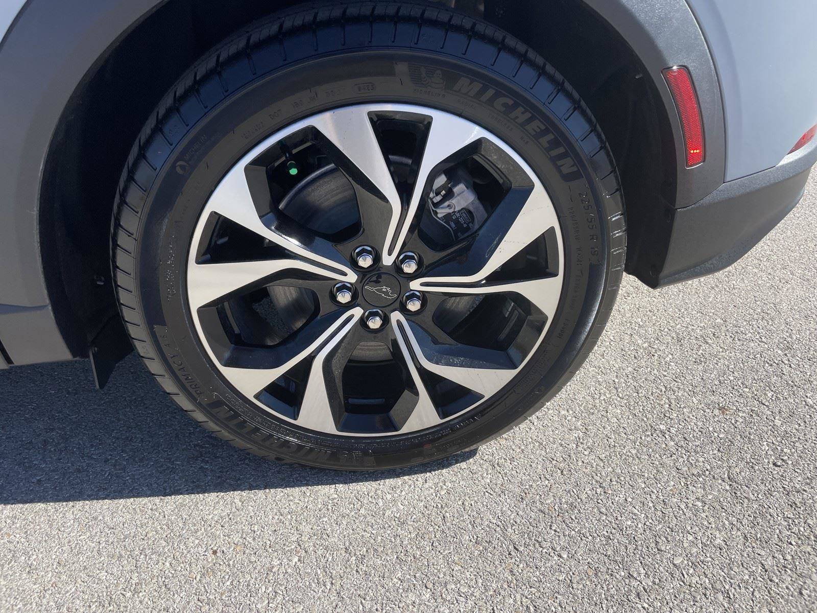 New 2025 Ford Mustang Mach-E Select image 29