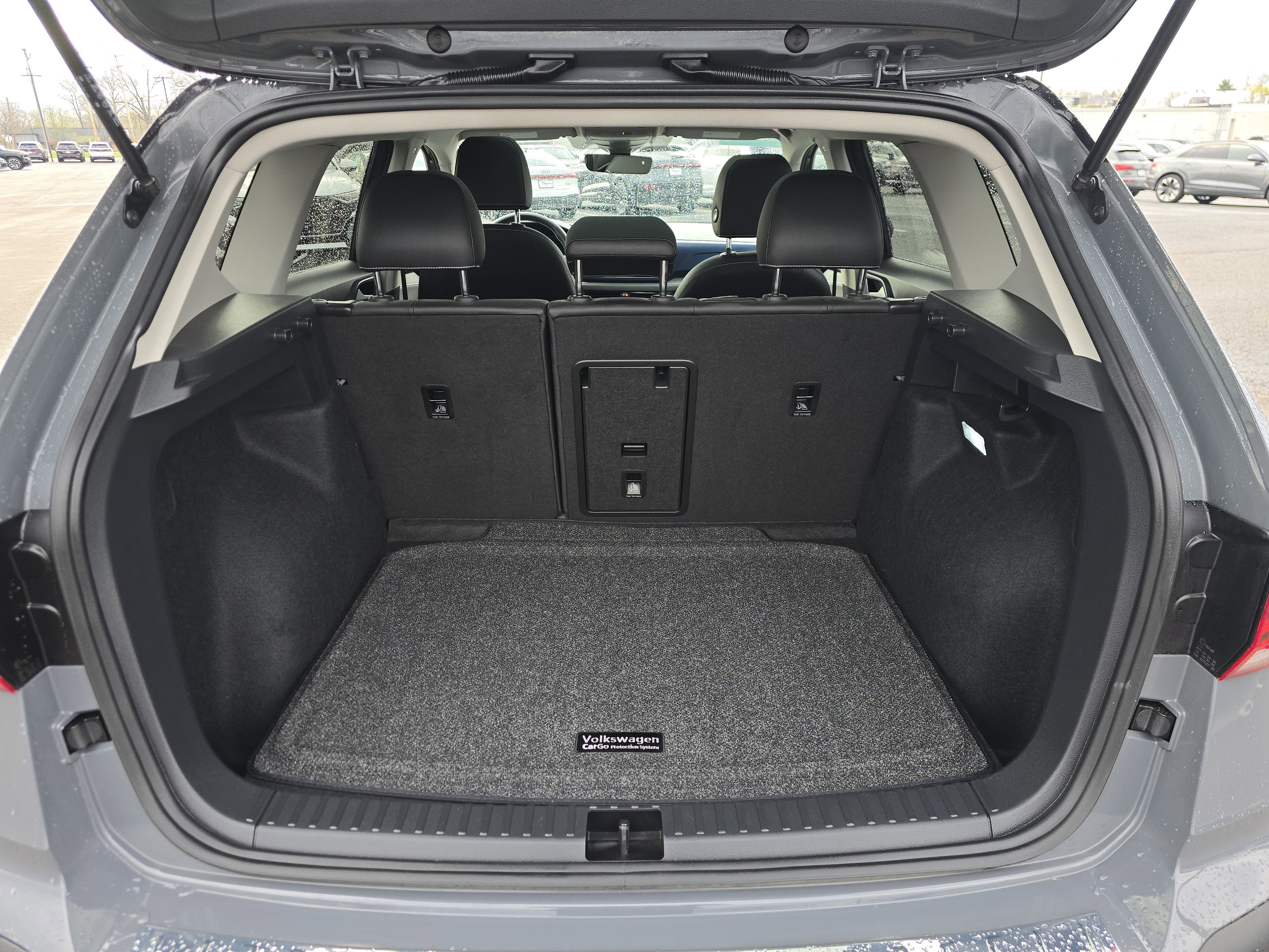 Certified 2024 Volkswagen Taos SE w/ Panoramic Sunroof Package AWD/4WD image 15