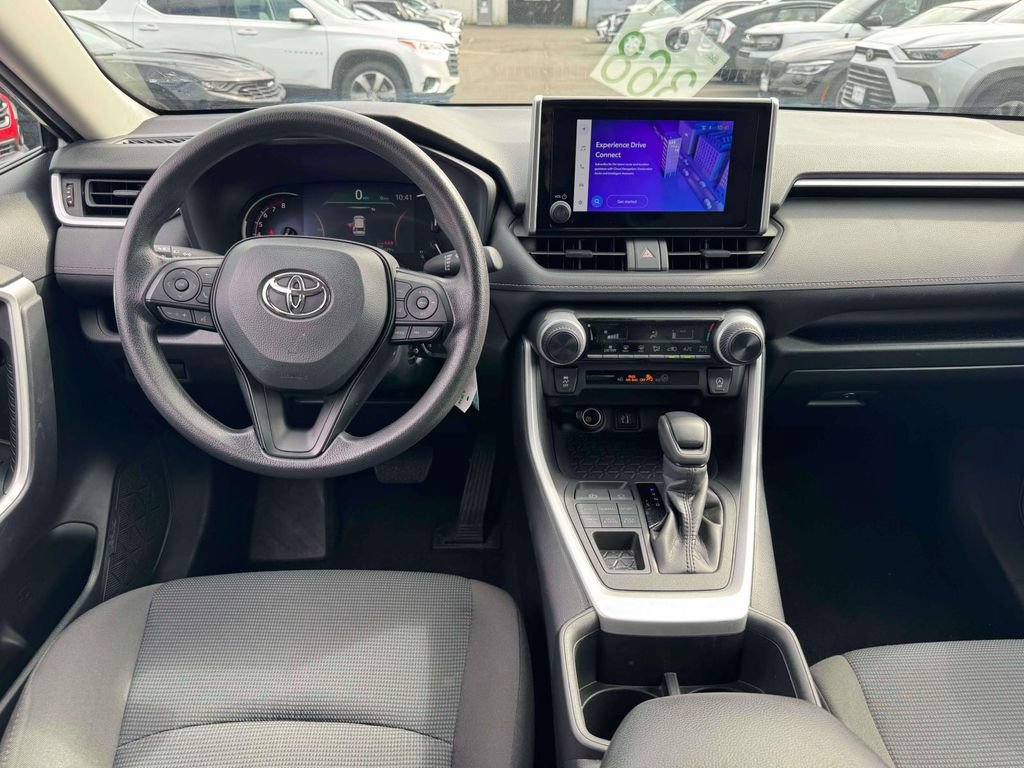 Used 2025 Toyota RAV4 LE AWD/4WD image 16