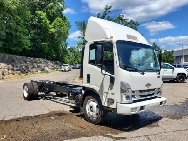 New 2025 Chevrolet Low Cab Forward RWD image 3