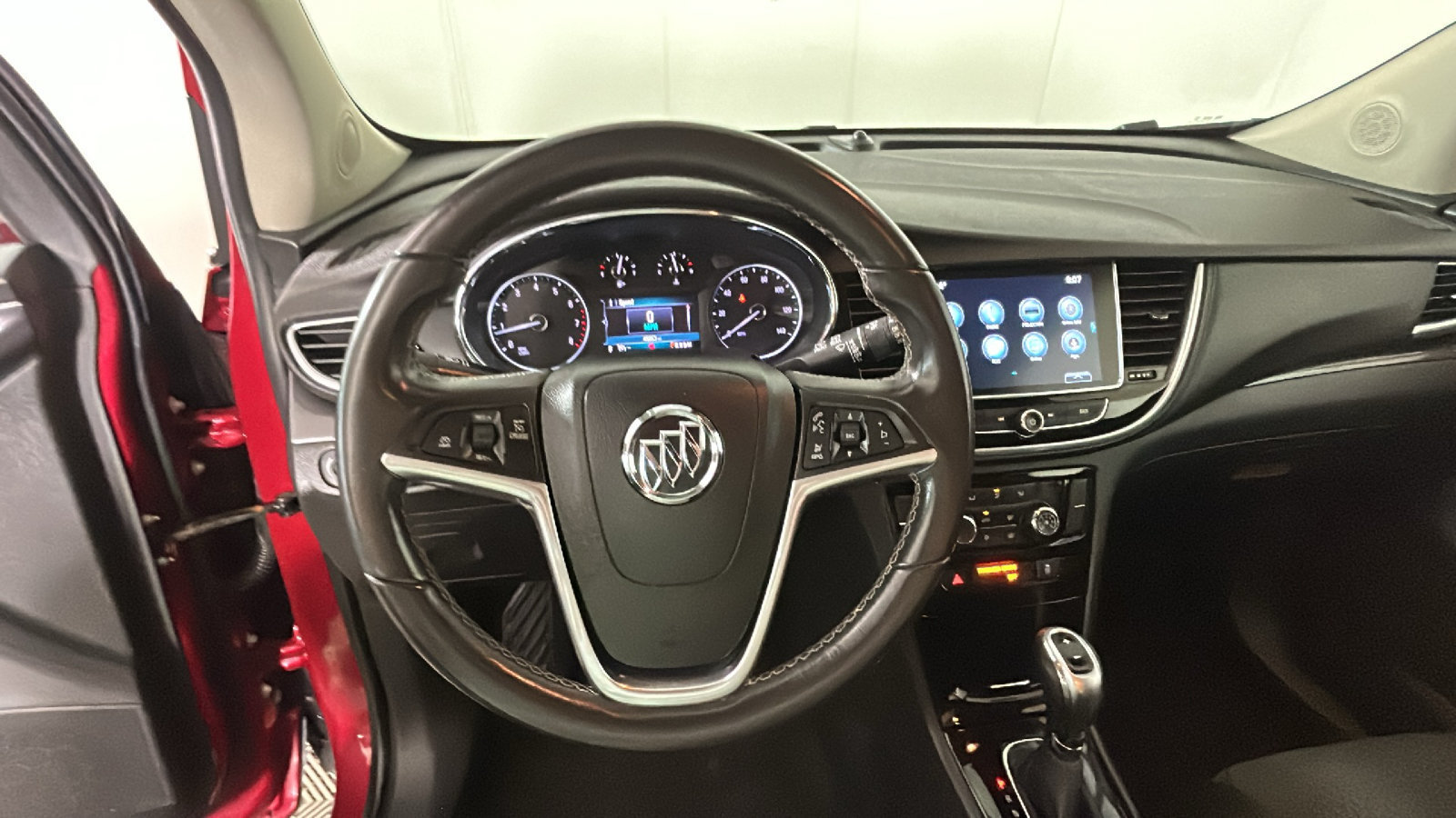 Used 2019 Buick Encore Preferred AWD/4WD image 18