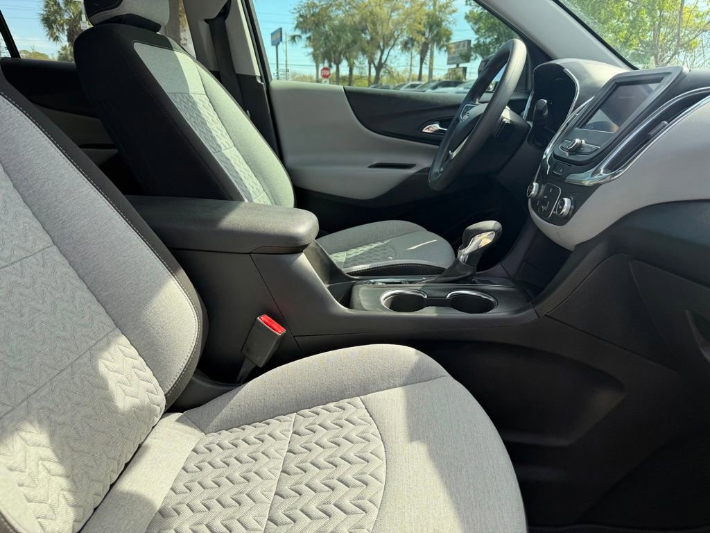 Used 2023 Chevrolet Equinox LS w/ LS Convenience Package image 11