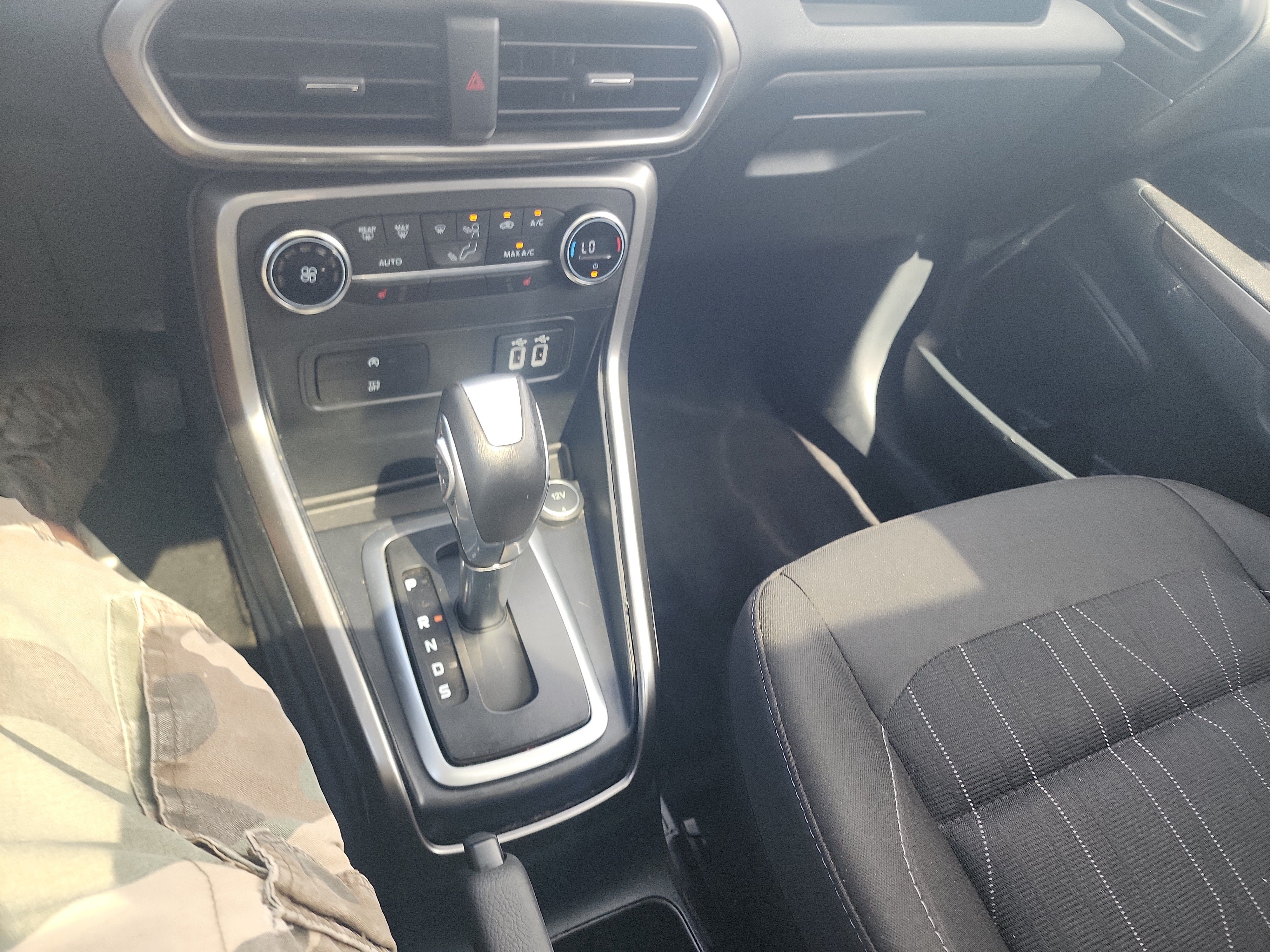 Used 2021 Ford EcoSport SE w/ SE Convenience Package FWD image 32