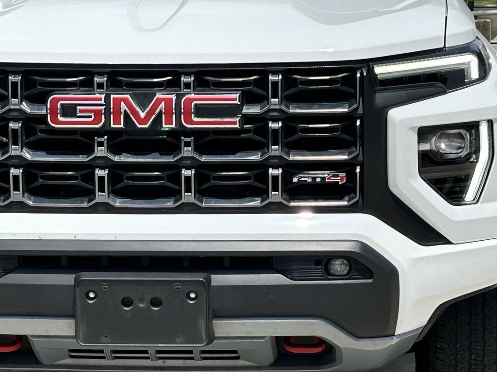 Used 2024 GMC Canyon AT4 AWD/4WD image 9