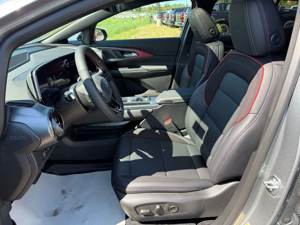 New 2025 Chevrolet Equinox EV RS image 11