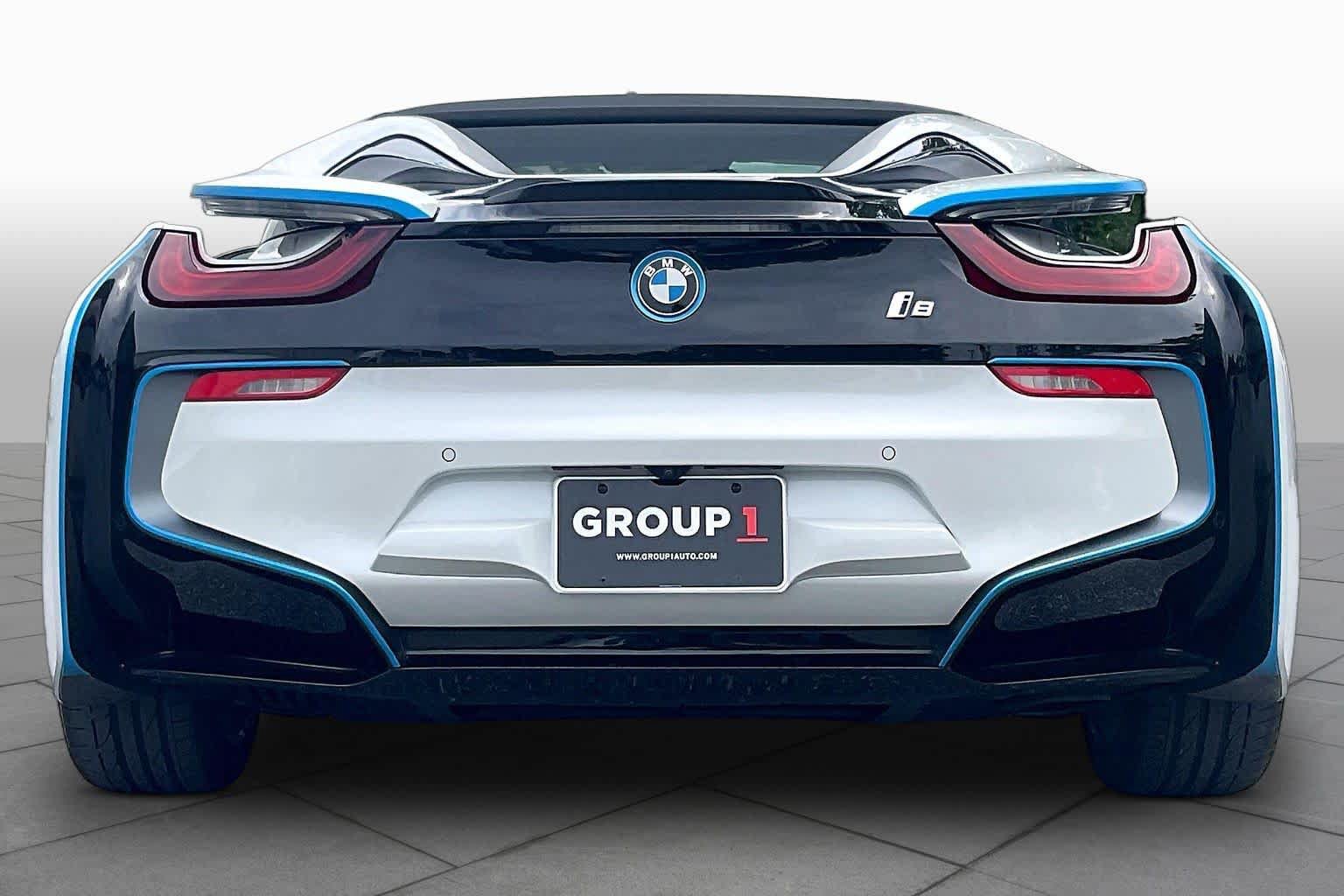 Used 2019 BMW i8 Roadster AWD/4WD image 4