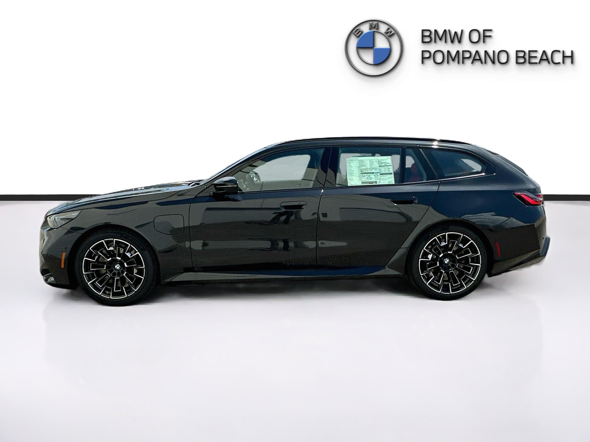 New 2027 BMW M5 Touring w/ M Driver's Package AWD/4WD image 4