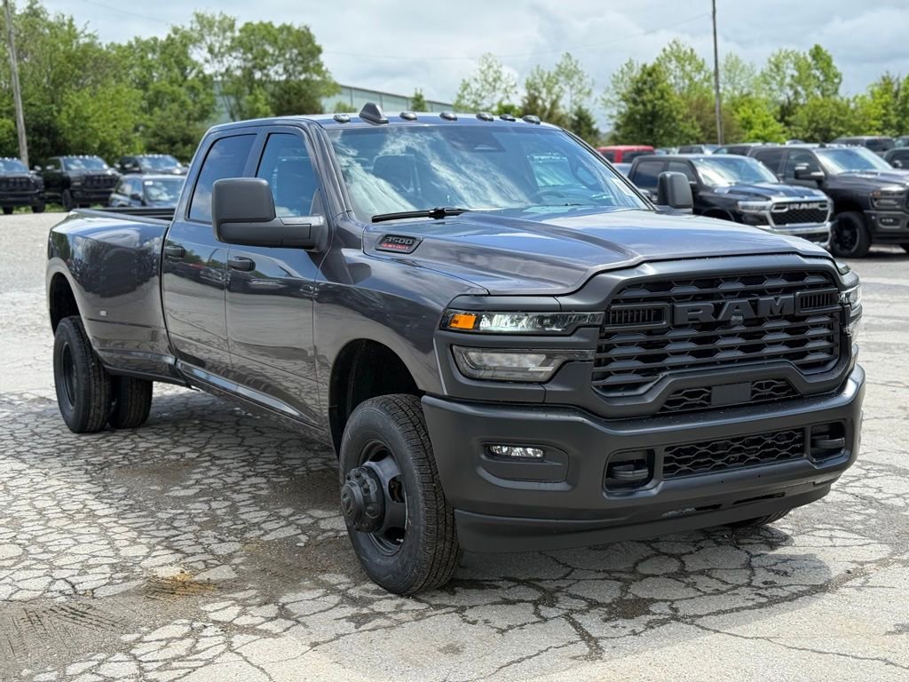 New 2026 RAM 3500 Tradesman AWD/4WD image 4
