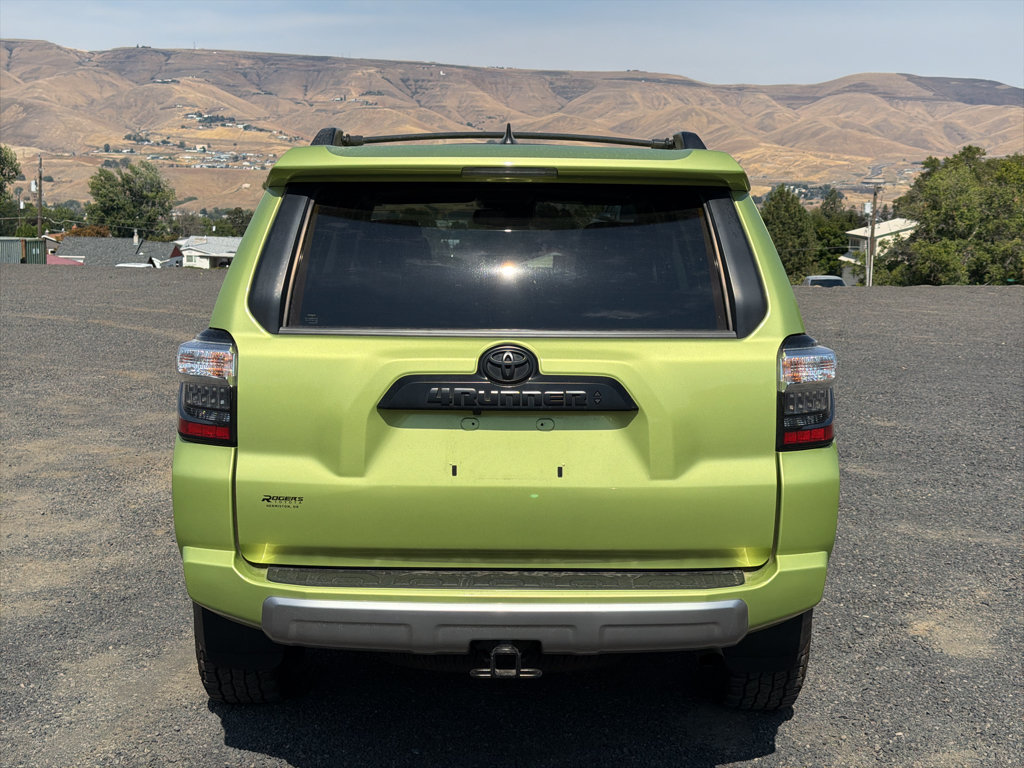 Certified 2023 Toyota 4Runner TRD Off-Road Premium w/ Moonroof Package AWD/4WD image 11