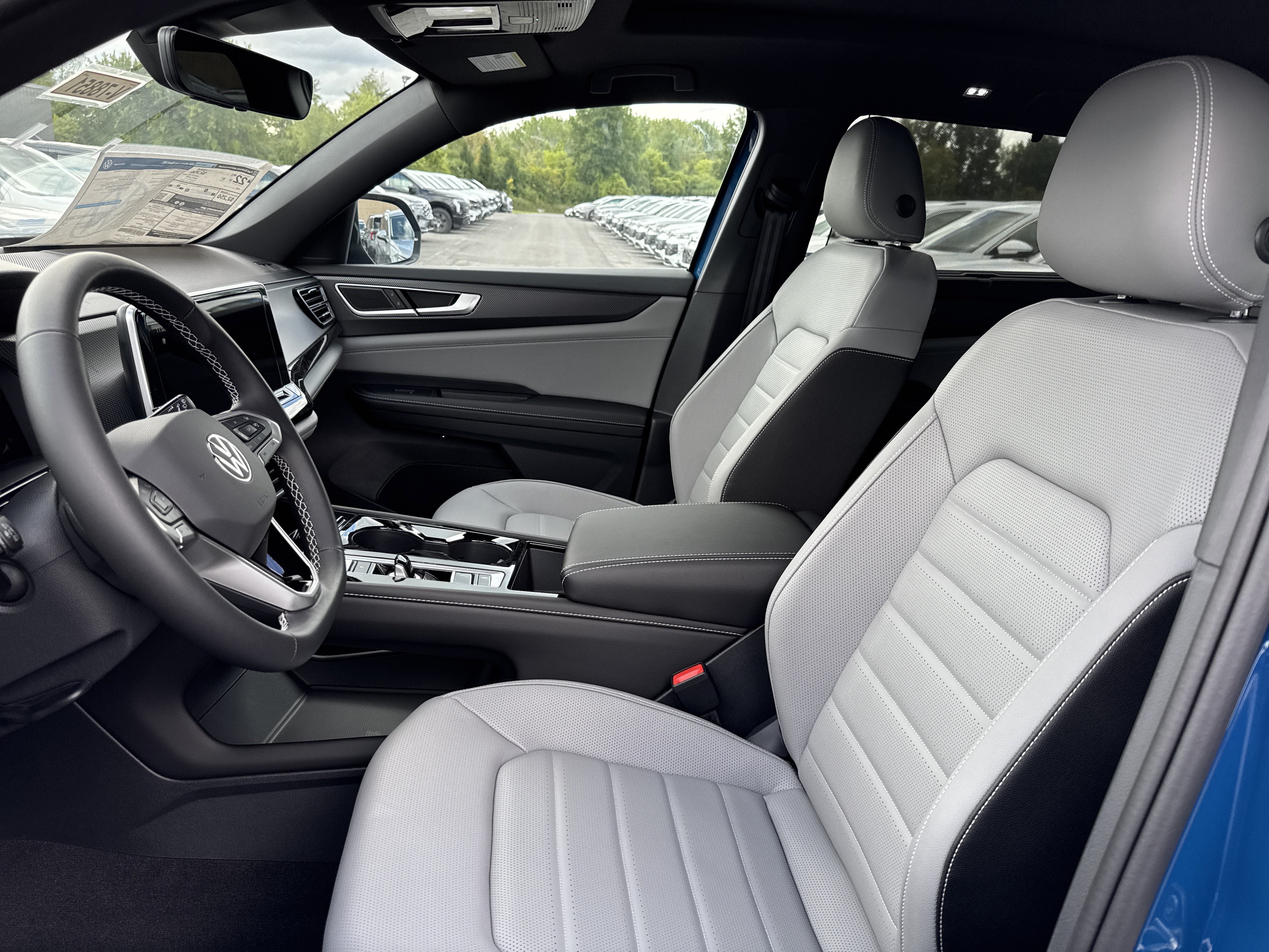 New 2026 Volkswagen Atlas Cross Sport SEL AWD/4WD image 9