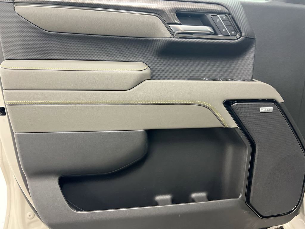 New 2026 Chevrolet Silverado 1500 ZR2 image 22