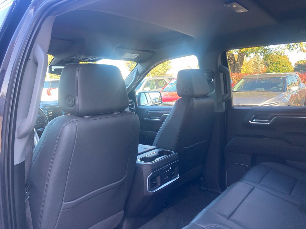 Used 2022 GMC Sierra 1500 SLT w/ SLT Premium Plus Package AWD/4WD image 13