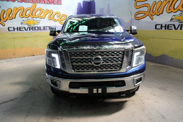 Used 2016 Nissan Titan SL image 3