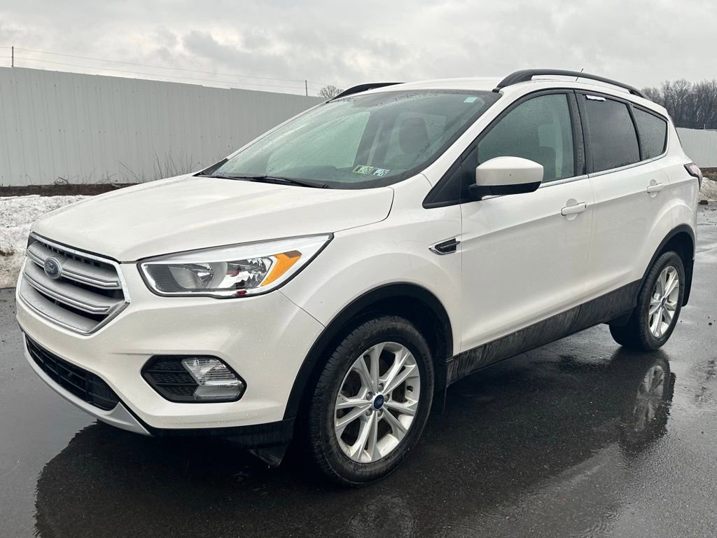 Used 2018 Ford Escape SE image 1