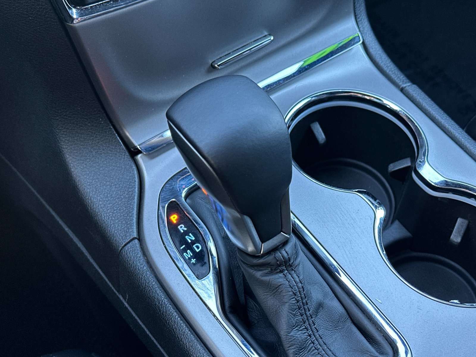 Used 2019 Jeep Grand Cherokee Altitude AWD/4WD image 21