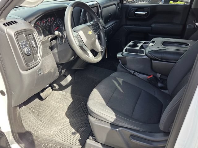 Used 2021 Chevrolet Silverado 1500 Custom w/ LPO, Dark Essentials Package RWD image 4