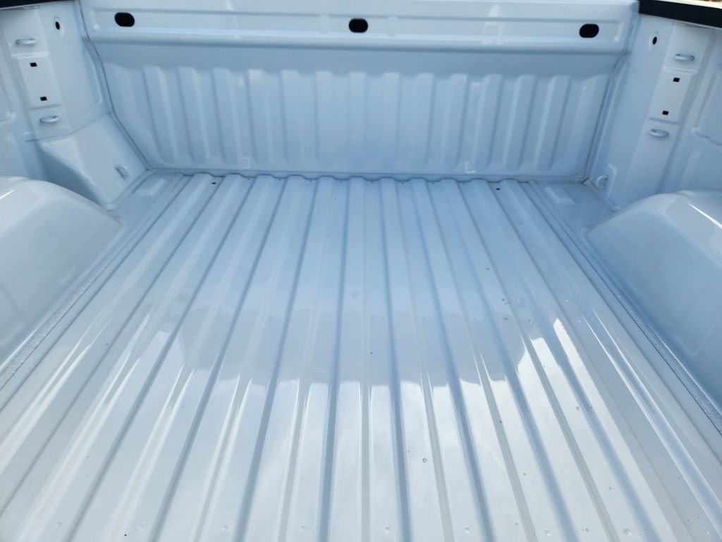 New 2026 Chevrolet Silverado 1500 LT image 32