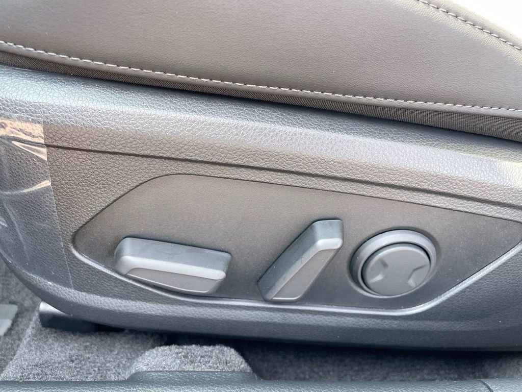 New 2026 Kia K5 GT-Line image 38