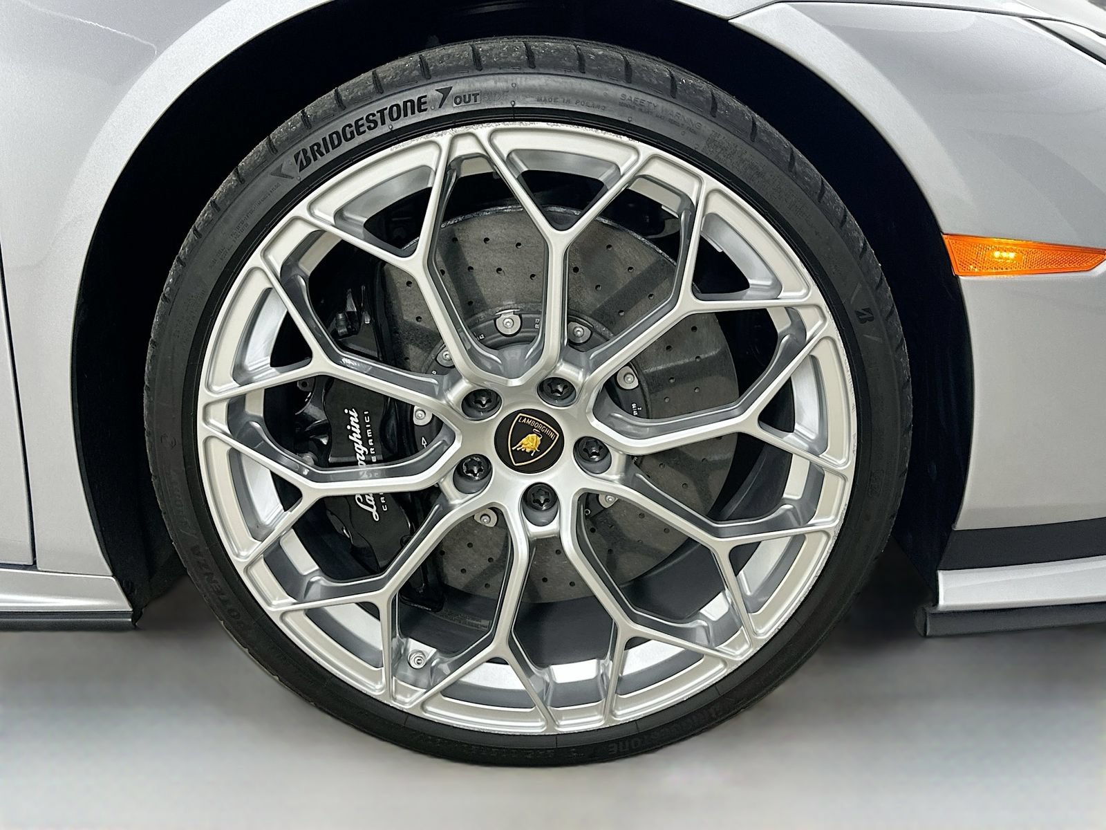 Used 2024 Lamborghini Huracan Tecnica RWD image 10