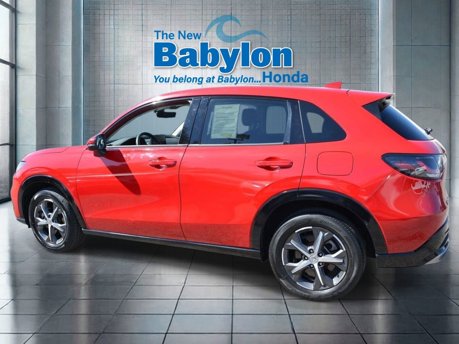 Used 2023 Honda HR-V EX-L image 2