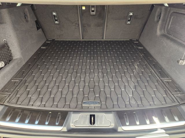 Used 2026 Jaguar F-PACE R-Dynamic S image 31