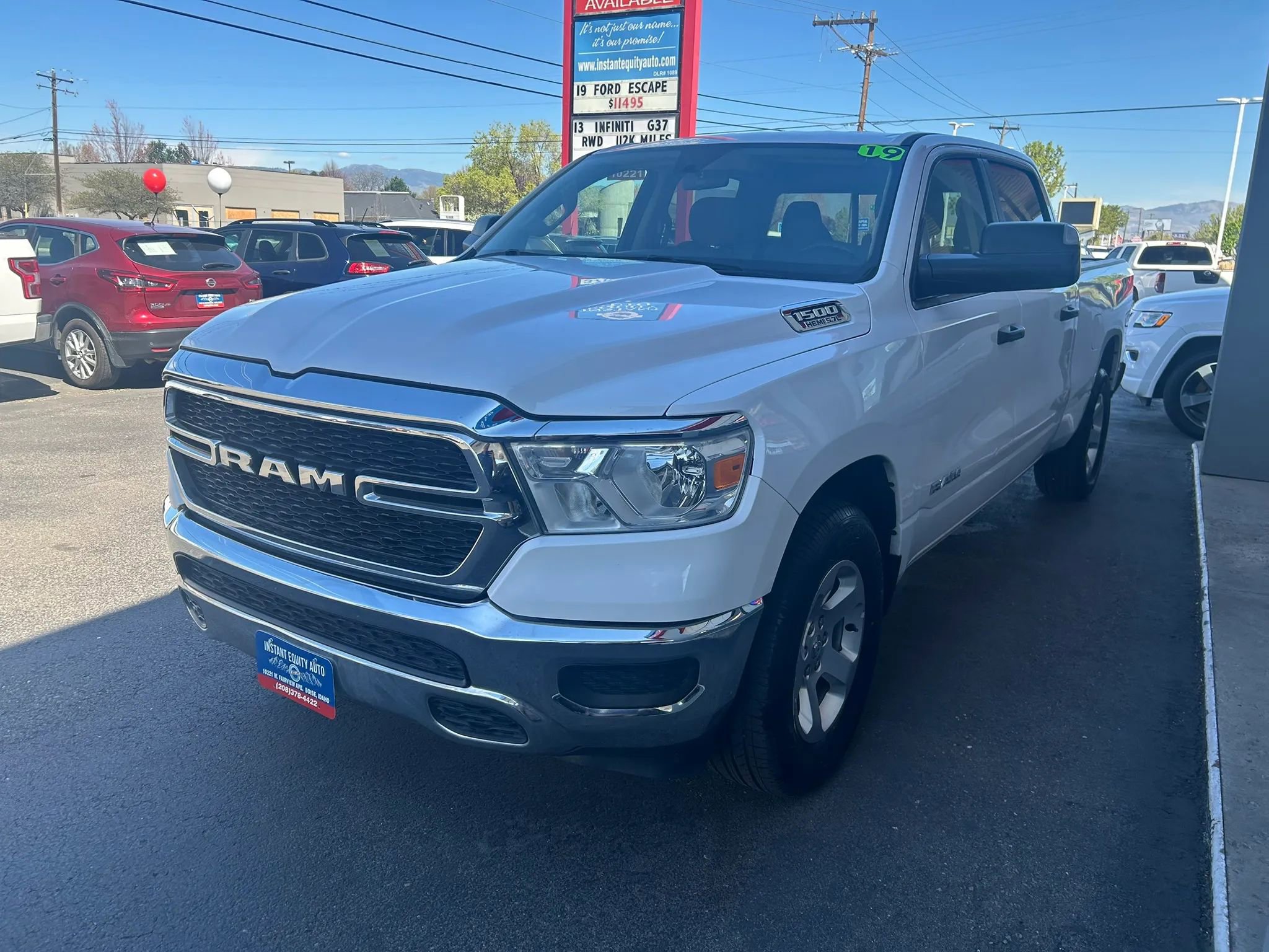 Used 2019 RAM 1500 Tradesman AWD/4WD image 2