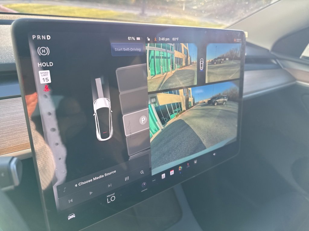 Used 2024 Tesla Model Y Long Range image 30