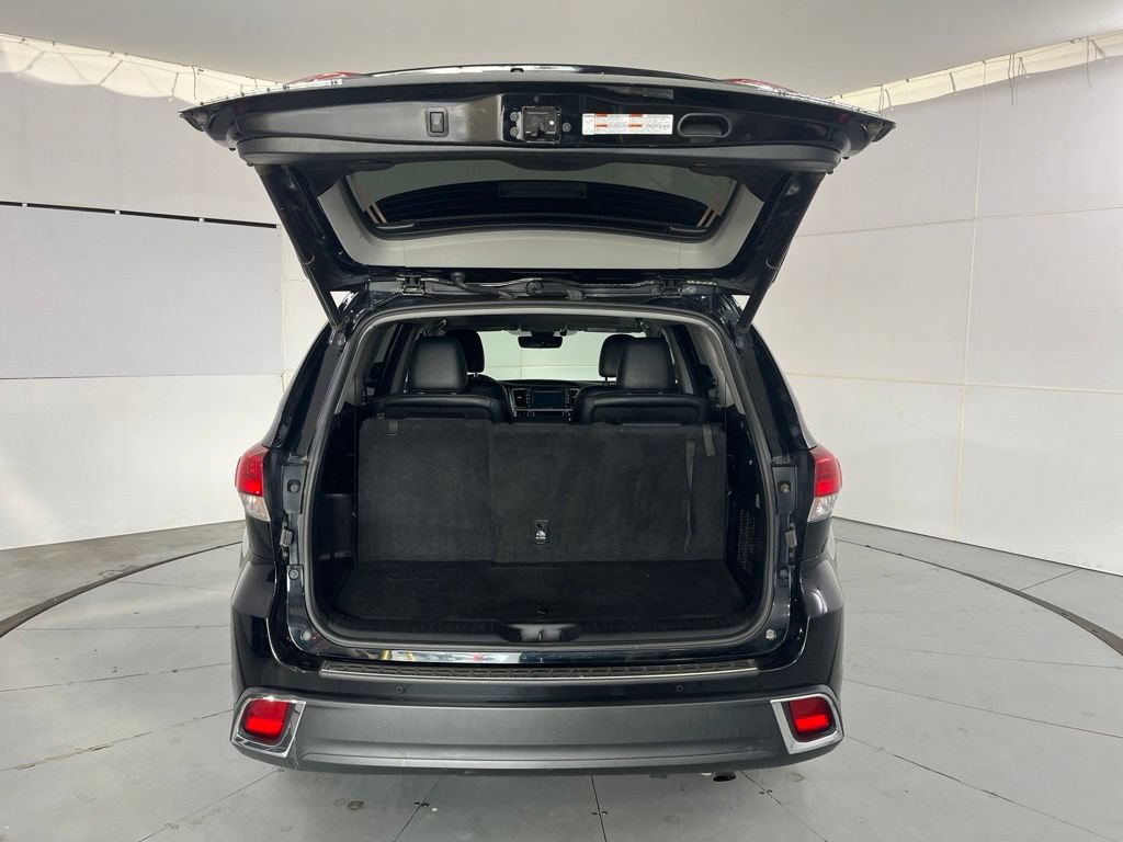 Used 2019 Toyota Highlander Limited AWD/4WD image 12