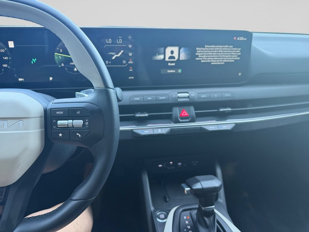 Certified 2025 Kia K4 GT-Line w/ GT-Line Sunroof Package FWD image 12