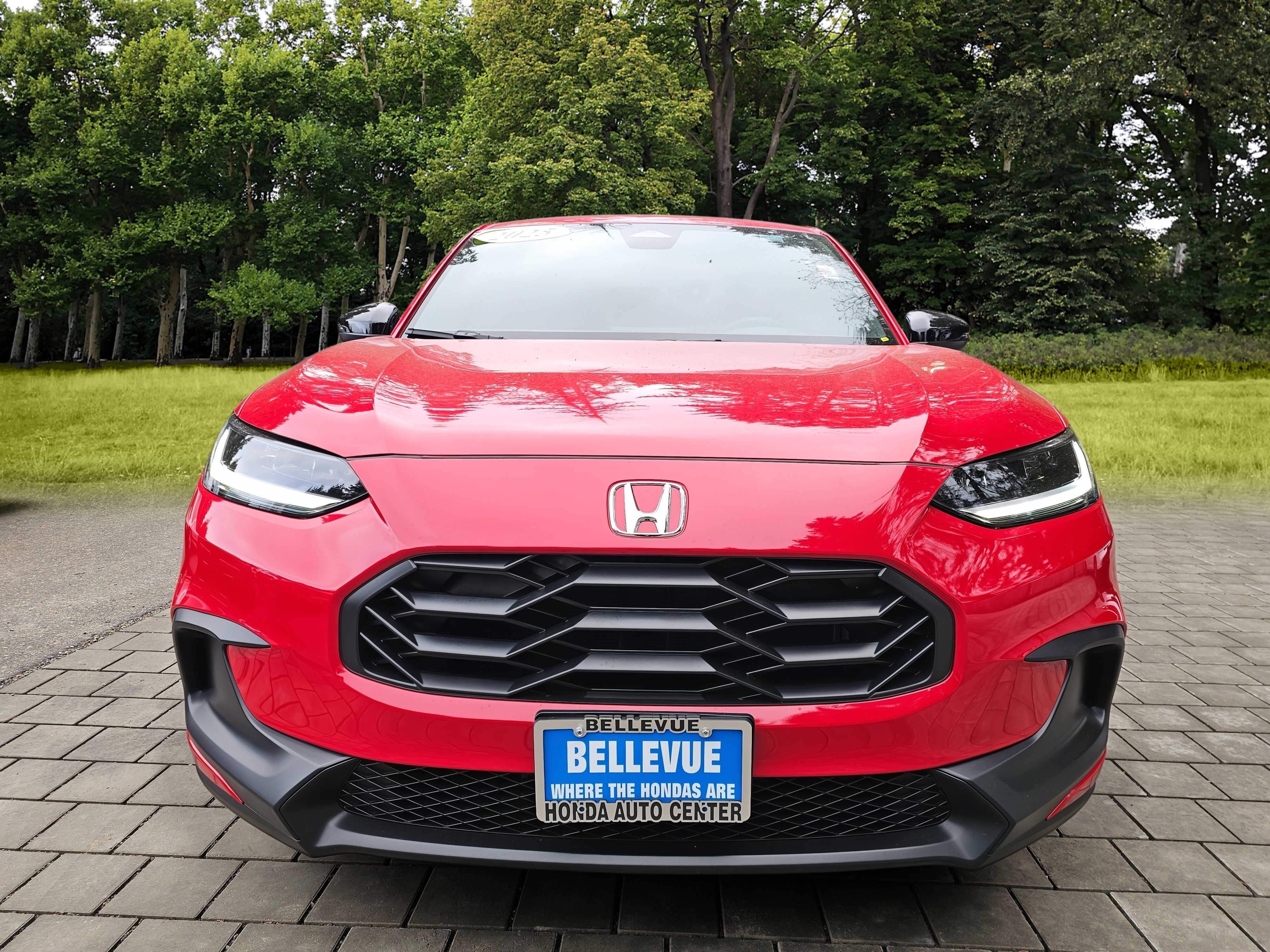 Certified 2025 Honda HR-V Sport image 2