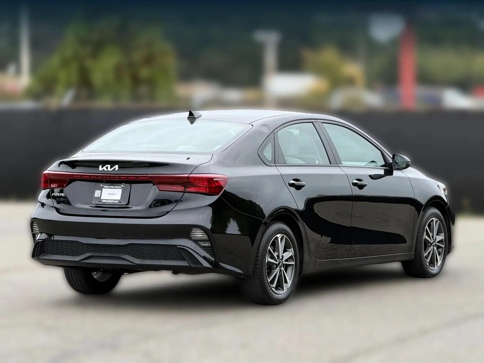 Used 2022 Kia Forte LXS w/ LXS Technology Package FWD image 9