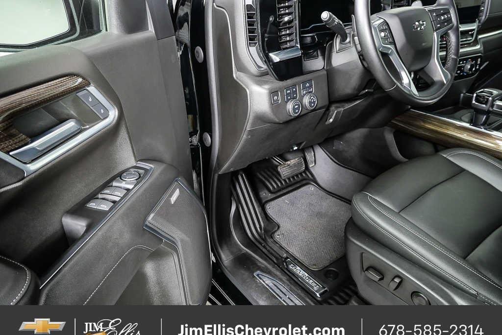 Certified 2022 Chevrolet Silverado 1500 RST w/ Convenience Package II AWD/4WD image 8