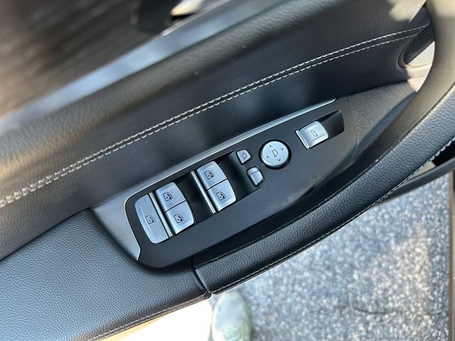 Used 2023 BMW X4 xDrive30i w/ Premium Package image 19