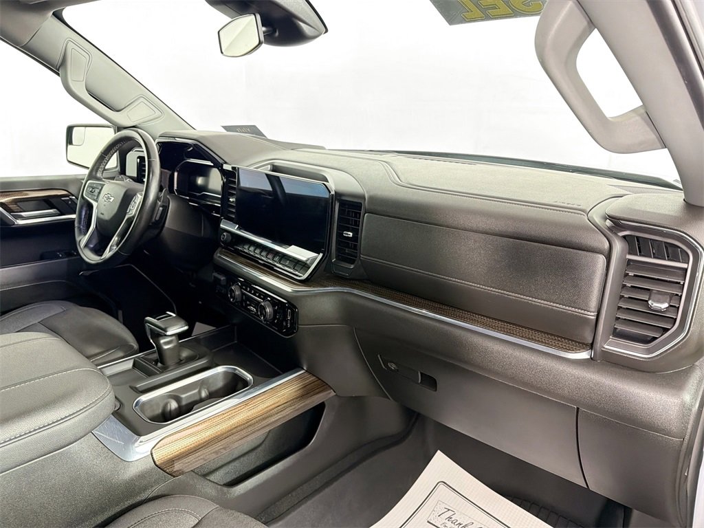 Used 2024 Chevrolet Silverado 1500 RST image 25