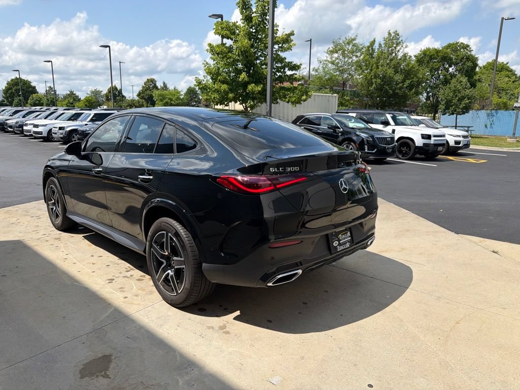 Used 2025 Mercedes-Benz GLC 300 4MATIC video 3