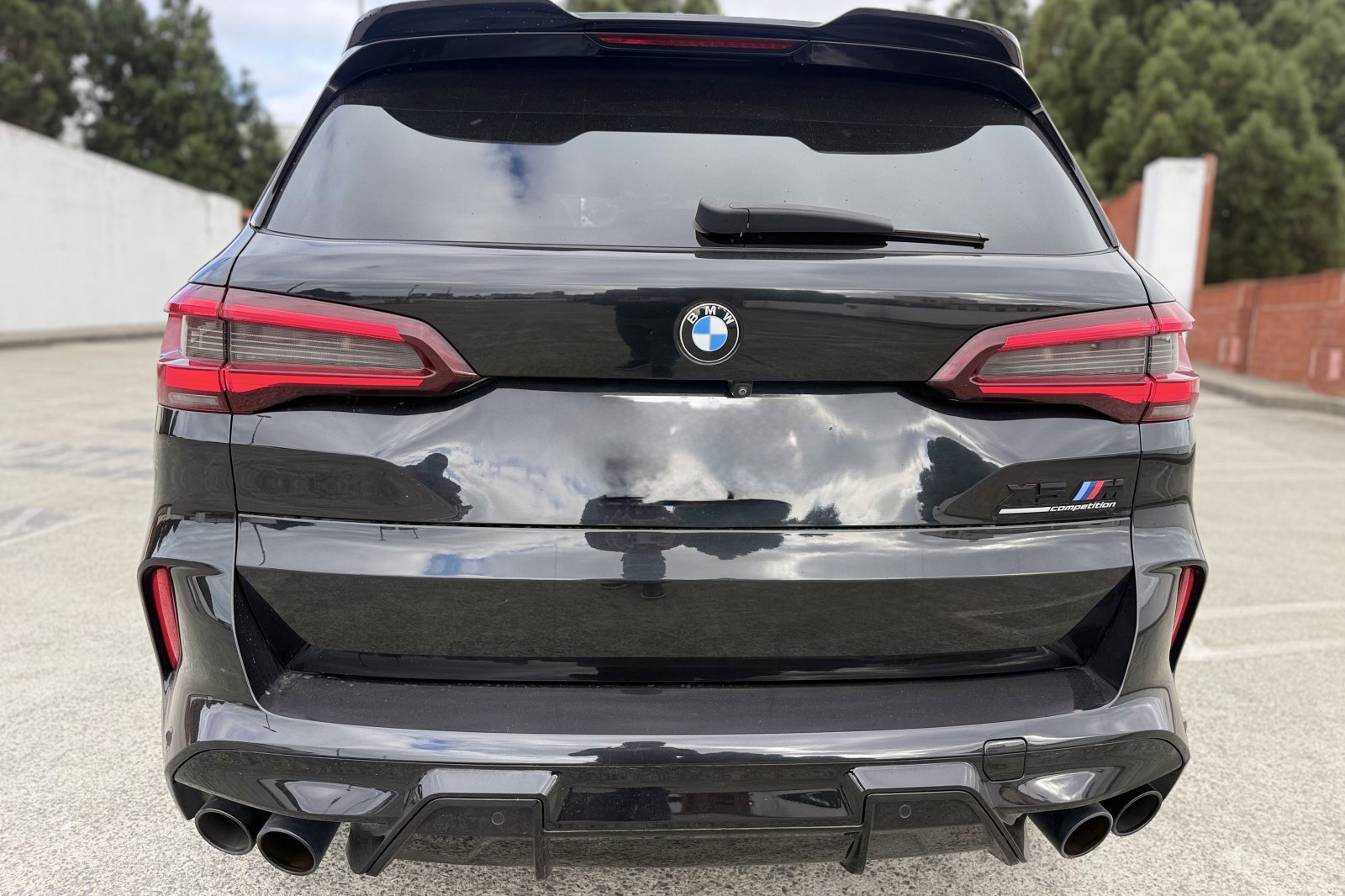 Used 2020 BMW X5 M Competition w/ Executive Package AWD/4WD image 4