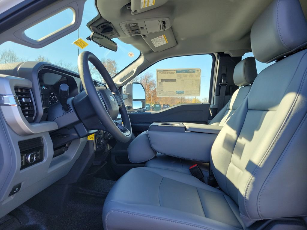 New 2026 Ford F450 XL AWD/4WD image 17