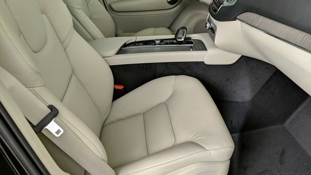 Used 2023 Volvo XC90 B5 Plus w/ Protection Package Premier AWD/4WD image 45