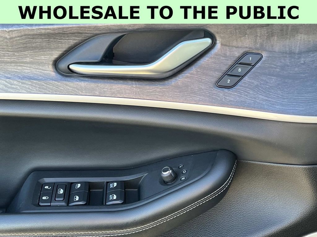 Used 2022 Jeep Grand Cherokee Limited image 18