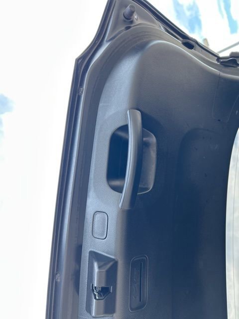 Used 2024 Kia Seltos EX FWD image 12