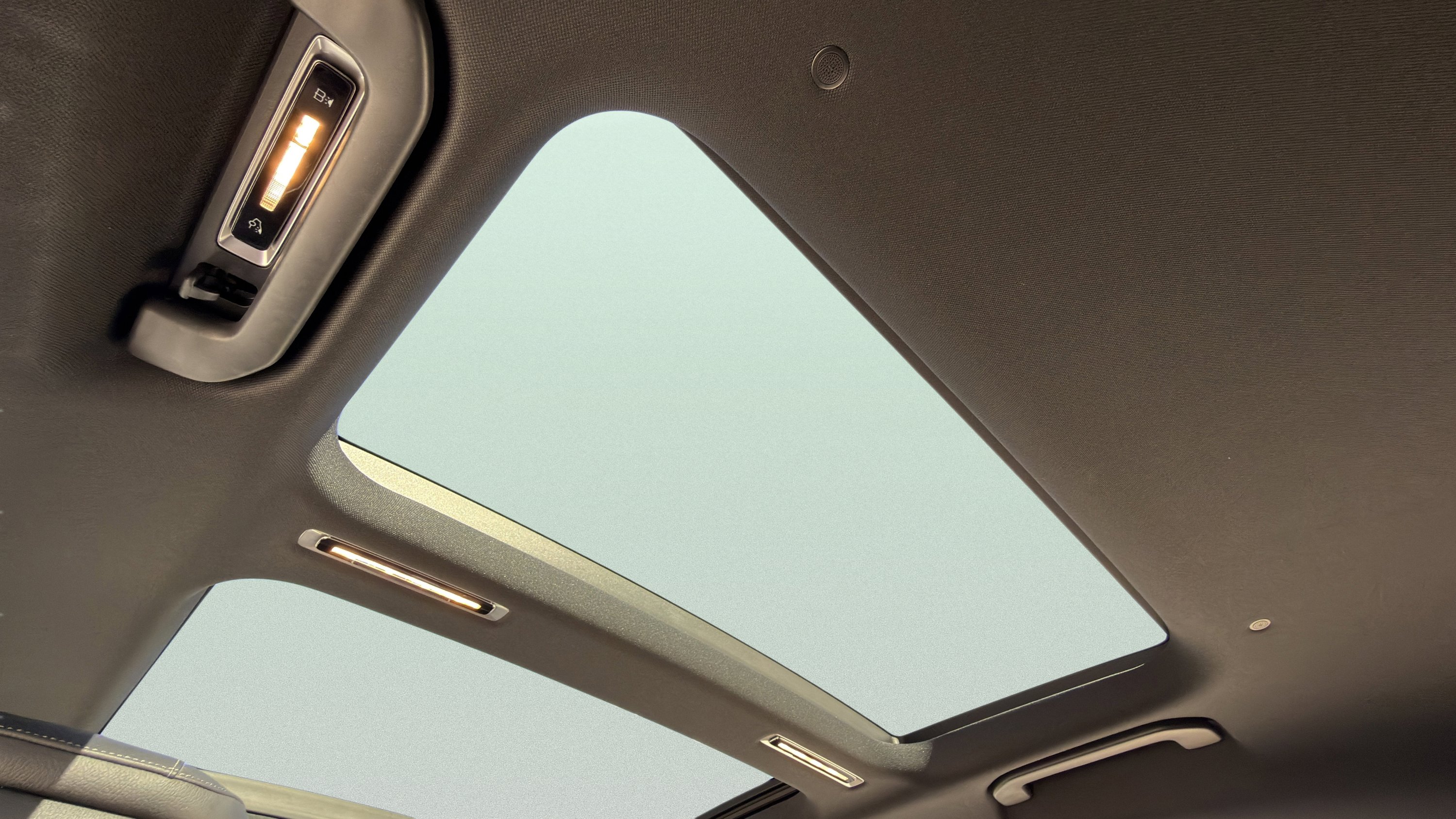 Used 2022 Mercedes-Benz S 500 S 500 w/ AMG Line Package image 35