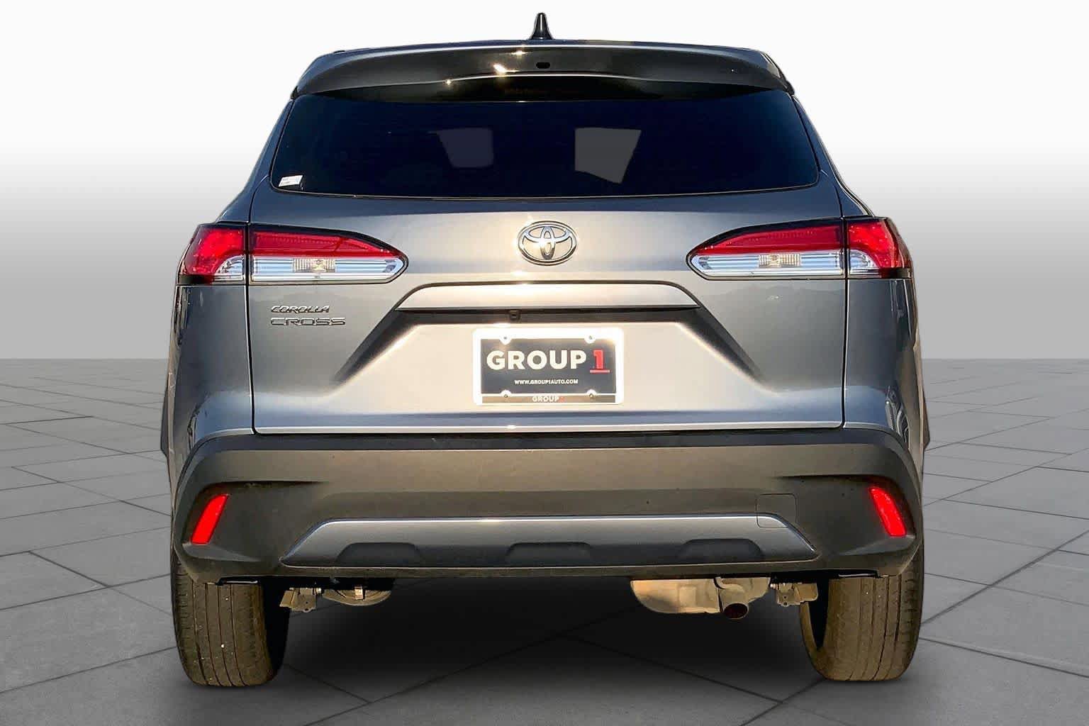 Used 2022 Toyota Corolla Cross L FWD image 5