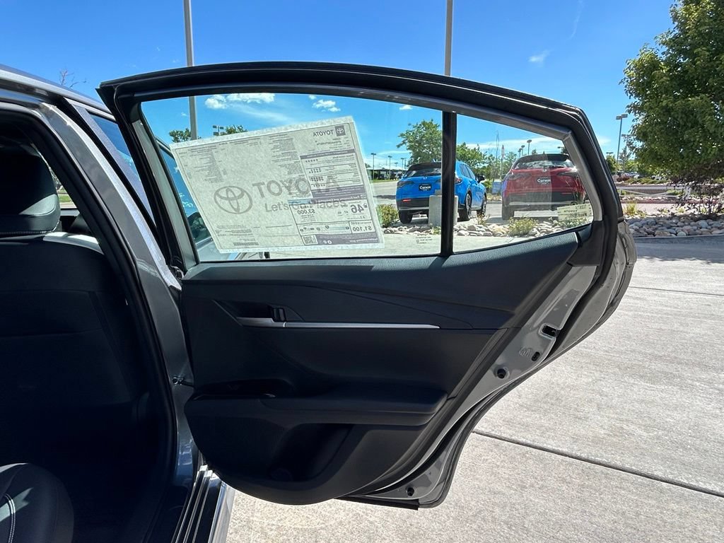 Used 2026 Toyota Camry SE FWD image 25