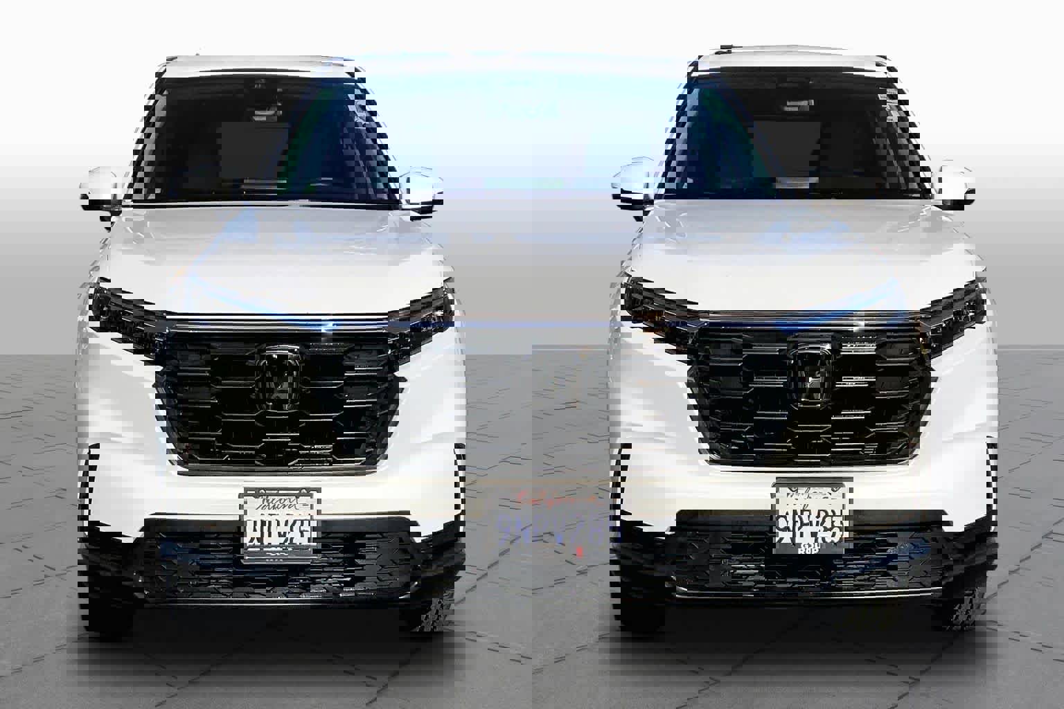 Used 2025 Honda CR-V LX image 3