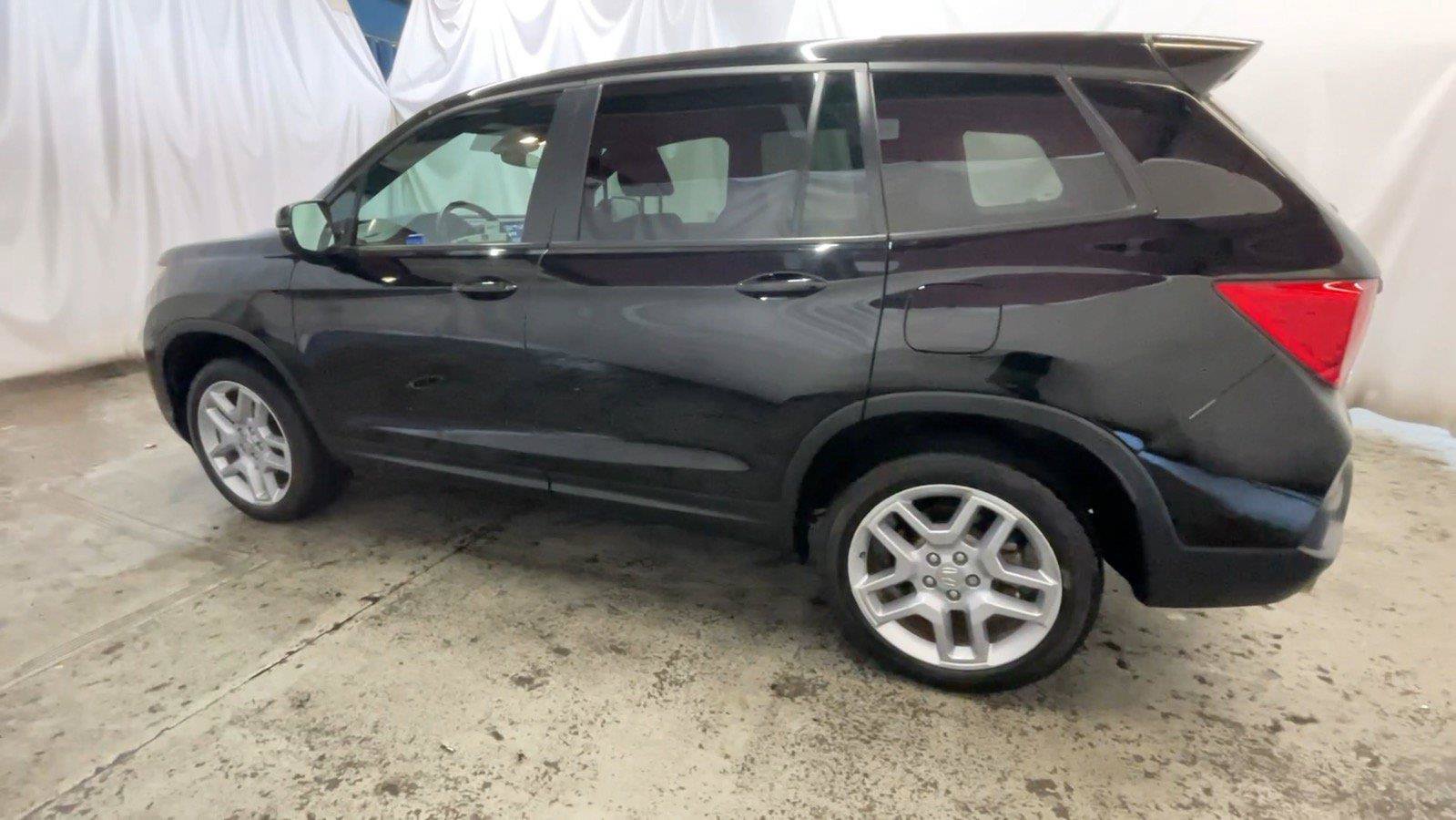Certified 2024 Honda Passport EX-L image 9