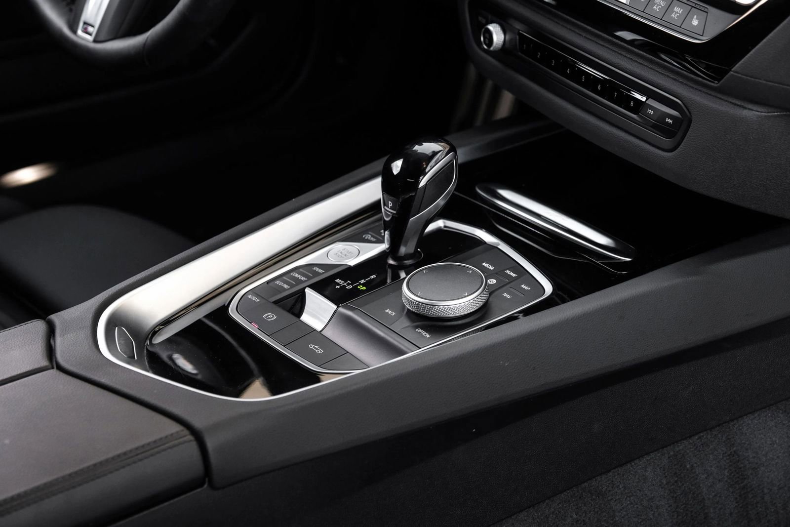 Used 2024 BMW Z4 sDrive30i w/ Convenience Package image 23