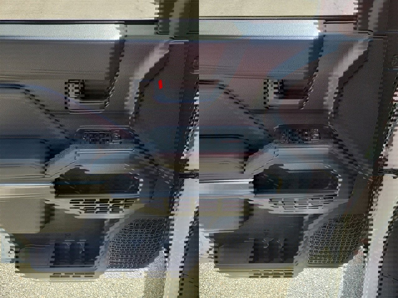 Used 2025 Toyota 4Runner SR5 image 12