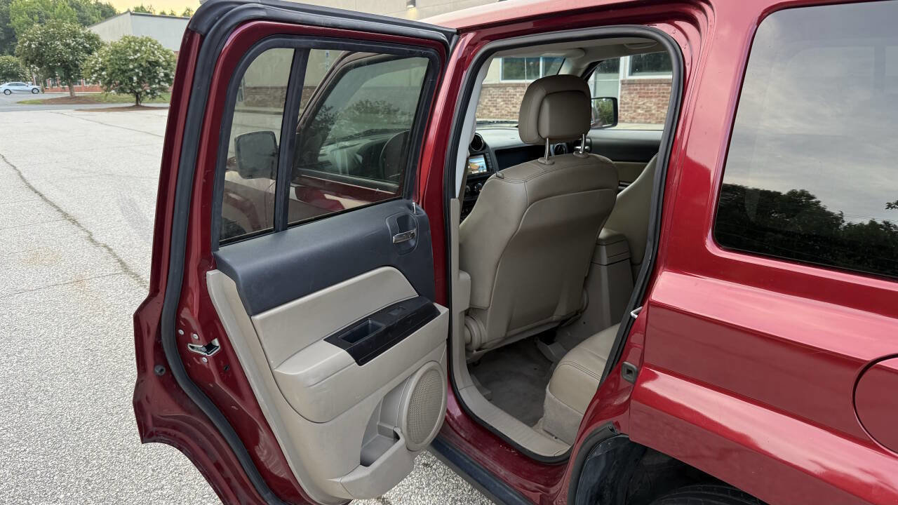 Used 2017 Jeep Patriot High Altitude image 12