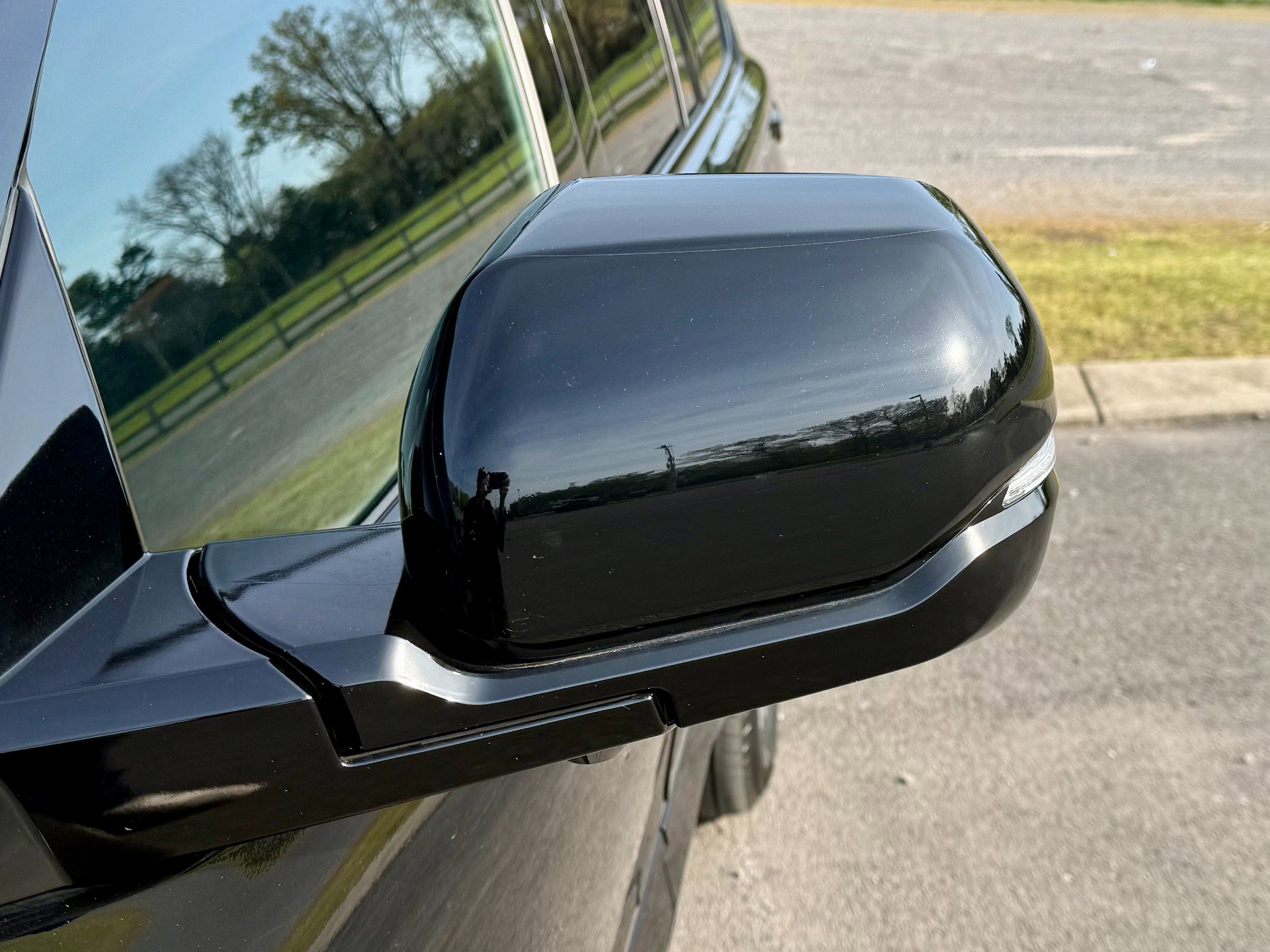 Used 2023 Toyota Sequoia Platinum image 54