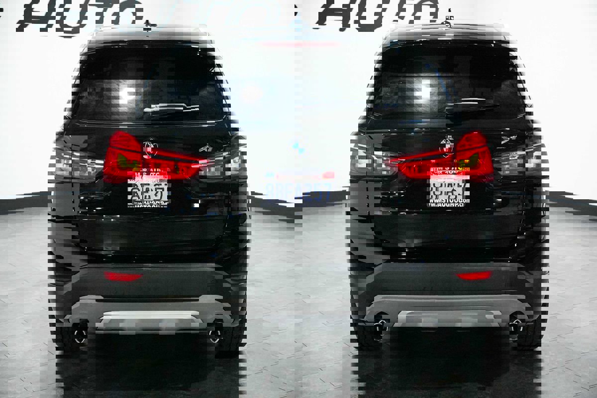 Used 2018 BMW X1 sDrive28i image 4